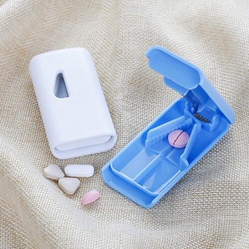8.2*4*1.7cm Medicine Pill Cases Splitters Cut Slicer Portable Pill Cases Dispenser Tablet Pill Cutter Splitter Random Home