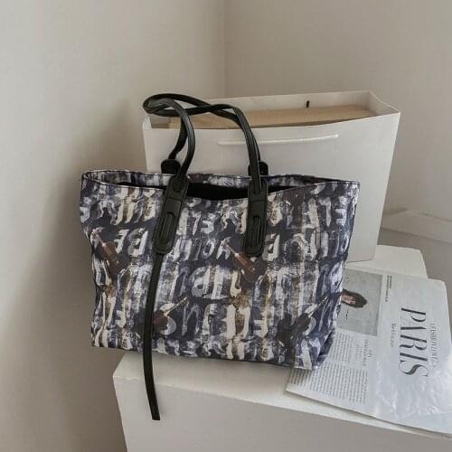 2021 Summer Big Handbag Ladies Luxury Brand Nylon Tote Bags Women Retro Ethnic Style Printing High Capacity Shopping ShoulderBag