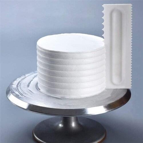 1pc Cream Scraper Irregular Teeth Edge Spatulas Cake Baking Scraper Fondant Cake Slicer Pastry Cutters Tools DIY Decorating