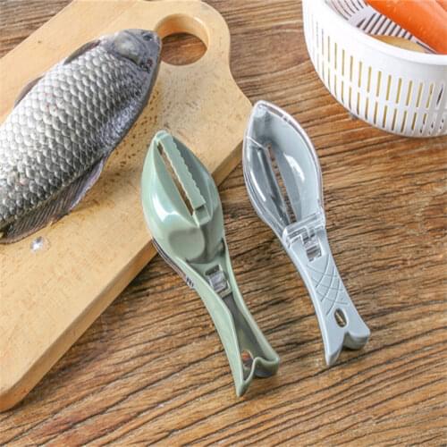Fish Scaler Tool Scraping Fish Scraper Cleaning Knife Remover Cleaner Plastic Fish Scale Scraper with Lid Kitchen Accessories