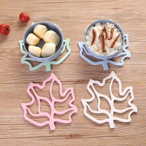 1pc Creative Maple Leaf Coaster Creative Cup Pads Silicone Insulation Mat Hot Drink Holder Kitchen Dining Bar Table Decorations