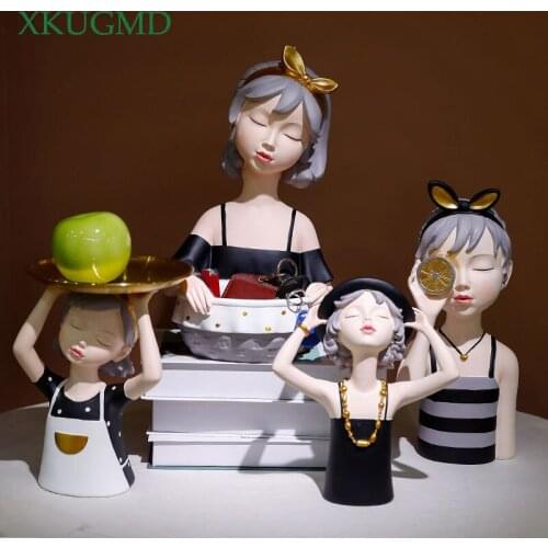 Nordic Creative Resin Girl Body Art Heart-shaped Decoration Living Room Bedroom Tray Home Decorat Ornaments