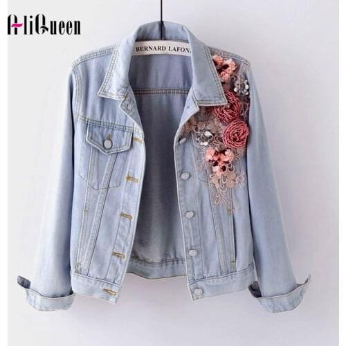2021 Autumn Women Short Jeans Jackets New 3D Flower Appliques Beaded Sequined Denim Jackets Coat Luxury Female Casual Coats