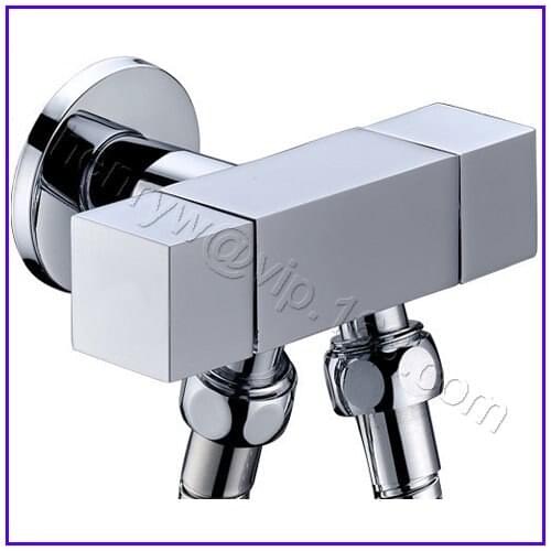 L16607 - Luxury Wall Mounted Chrome Color Brass Material Toilet Bidet Sprayer