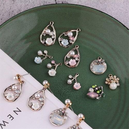 10pcs Best Selling Alloy Imitation Shell Bee Water Drop Statement Flower Earrings For Girls Material Pendant Jewelry Accessories