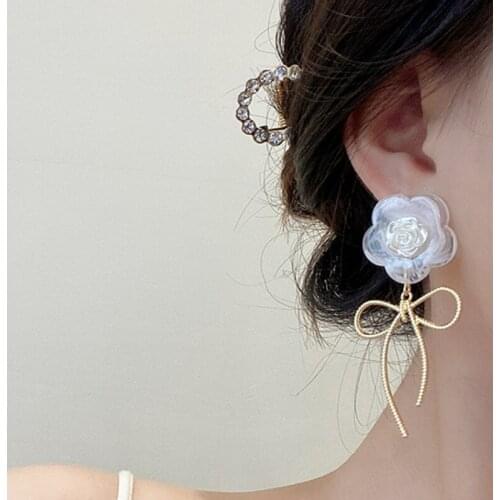 Womens Earrings Luxury Stud Earring Dangle Acrylic Flowers Ear Piercing Pendant Woman Bow Aesthetic Accessories Women Jewelry