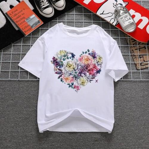 Woment-Shirt Ladies Summer Casual T-Shirt Tees Harajuku Korean Graphic Tops Kawaii Short- Sleeved Female T-Shirt Casual T-Shirt