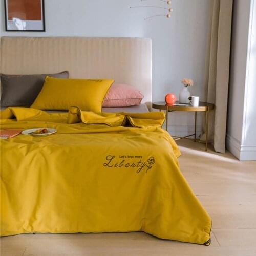 Papa&Mima Embroidred Thin Quilt Bedding Throws Plaid Blanket Solid Color