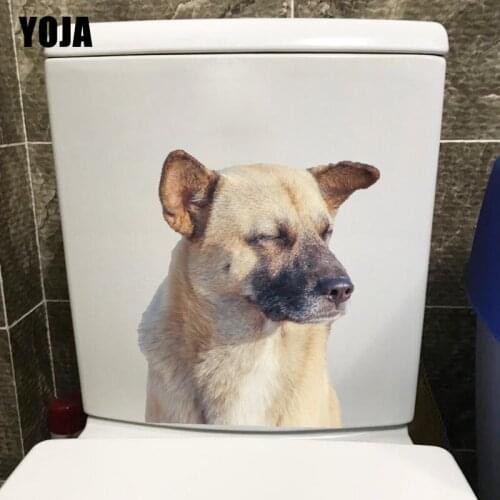 YOJA 21.6×24.8CM Squinting Dog Funny WC Toilet Stickers Fashion Home Room Wall Decoration T1-2424