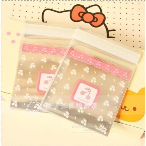 200pcs Plastic Cookie Self Adhesive Biscuit Candy Sweets Transparent Baking Cartoon Bottle Sakura Self Adhesive Favors Bag