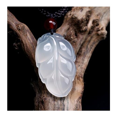 Free Shipping White Natural Chalcedony Glass Carved Pendant Leaves Pendant DIY For Women Fashion Romantic Jadeites Jewelry