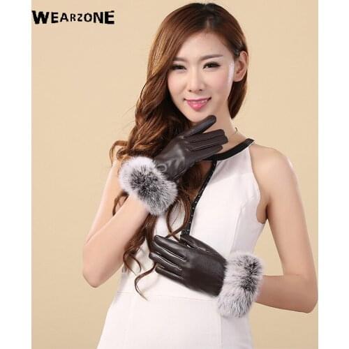 2017 New Warm Elegant Rabbit Fur PU Leather Gloves For Winter Gloves Touch Screen Brand Mitten Women Gloves mujer gants guantes