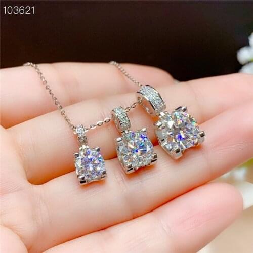 Geoki 925 Sterling Silver Passed Diamond Test 1-3 Ct D Color VVS1 Moissanite 4 Claw Cow Head Pendant Necklace Chain for Women