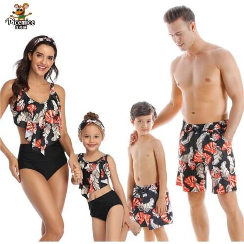 Palm Tree Print Swimsuit 2020 Family Matching Swimwear For Mother Daughter Mommy And Me Bikini Clothes Baby Dad Son Bathing Suit