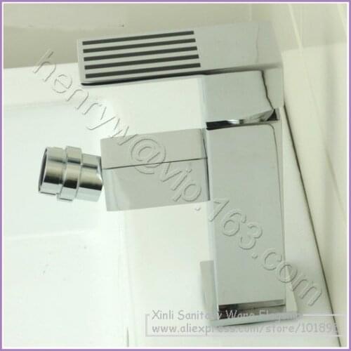 L16385 - Luxury Deck Mounted Chrome Color Brass Hot & Cold Water Single Handle Bidet Faucet
