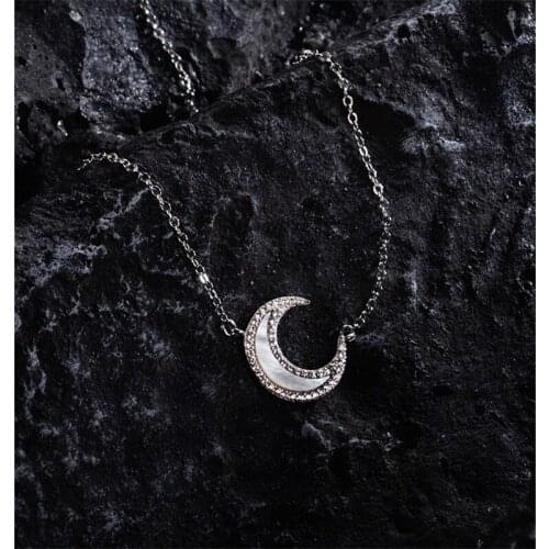 Liemjee Wholesale Personality Fashion Party Punk Jewelry Moon Zircon Necklace For Women Feature Namour Charm Gift All Seasons
