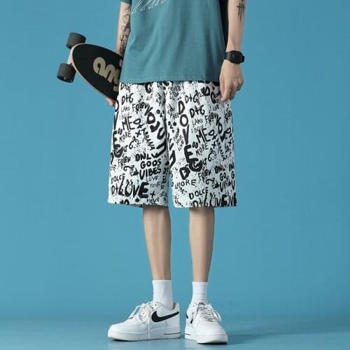 Shorts Men Cartoon Graffiti Print Bermuda Beach Knee-length Shorts Plus Size Mens Shorts Elastic Waist Summer Sweatpants