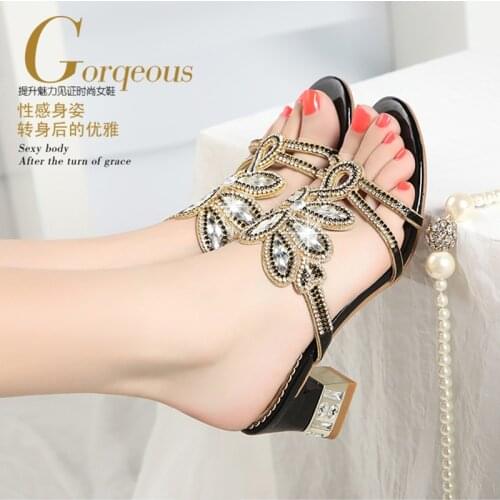 Womens Slippers High-Heeled Summer Sandals Women 2021 Fashion Decoration Beach Designer Black Luxury Middle Heelshoes