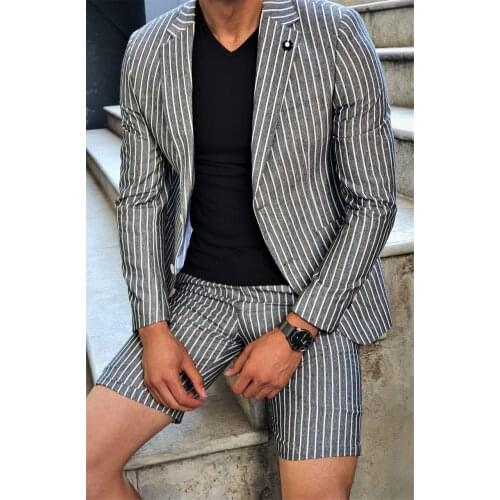 2021 Summer Casual Gray Stripes Men Suits 2 Pieces Short Pant Fashion Casual Suit Peaked Lapel Blazer Suit Coat+Pant