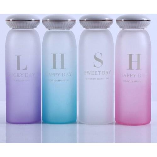 2018 Glass Water Bottle BPA Free Water Drinking Bottle Fashion Multi Color Popular Glass Water bottles Readily Bottle With Lid