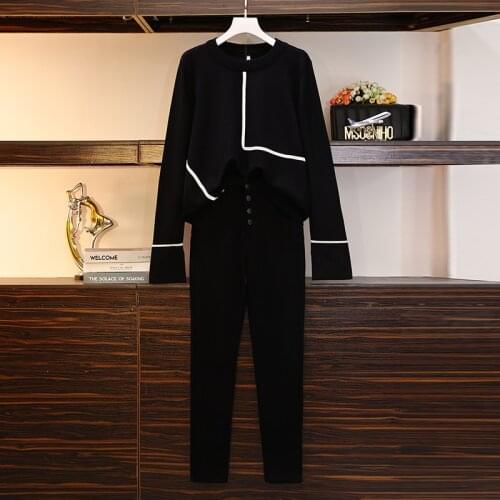 Fashion plus size women sports two piece set 2021 new casual split loose O neck striped knitted top and button pants suit cloth