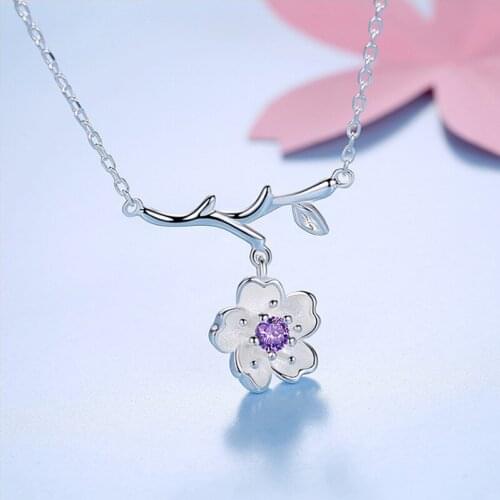 Sweet Jewelry Flower Pendant Necklace Delicate Design High Quality Slvery Plating Metal Chain Necklace For Girl