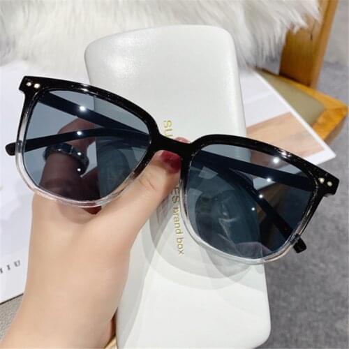 Round Sunglasses Women Brand Designer Vintage Small Sun Glasses Ladies Korean Style Shades Eyewear