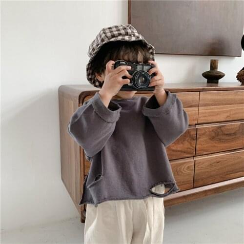 2021 Boys' New Autumn All Cotton Hole Casual Solid Color Top Childrens Round Neck Long Sleeve T-shirt