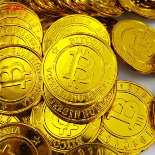 50/100pcs/pack Poker Casino Chips Bitcoin Model Bitcoin Gold Plating Plastic Gold Coins Pirate Treasure Game kid toy 5z