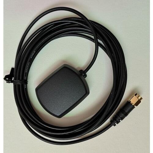 Dual-mode Active Antenna for Vehicle-mounted Dual-satellite Acre Measuring Instrument