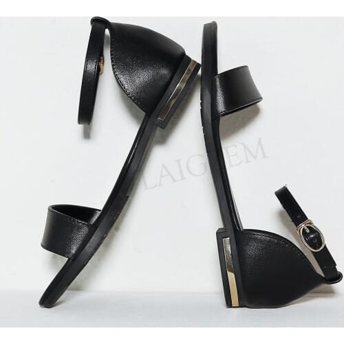 LAIGZEM Low-heeled Shoes