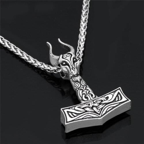 Hot Sale Viking Goat Horn Thor Hammer Pendant Necklace Magic Jewelry Mens Accessories Amulet Pendant Stainless Steel Long Chain