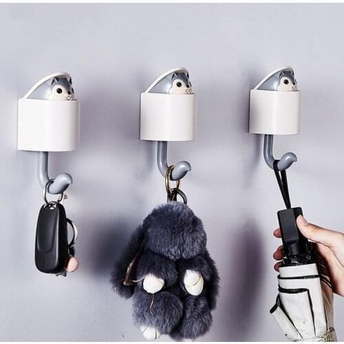 Cute Squirrel Sticky Hook Storage Rack Key Holder Coat Hooks Home Decor Hanger Creative Storage Organizer Wall Shelf