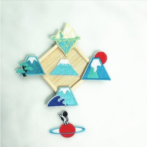 1PCS Cartoon Japan Mt Fuji series Patches For children Clothing DIY Sticker Clothes Creative Embroidery Patches Hat Decoor