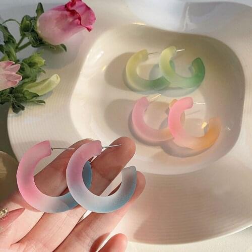 Korean Style New Acrylic Gradient Color Letter C-shaped Hoop Earrings Women Exquisite Student Girlfriend Jewelry Accessories