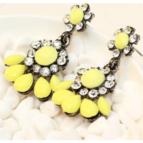 Womens fashion earrings New arrival brand sweet metal with gems stud crystal earring for women girls
