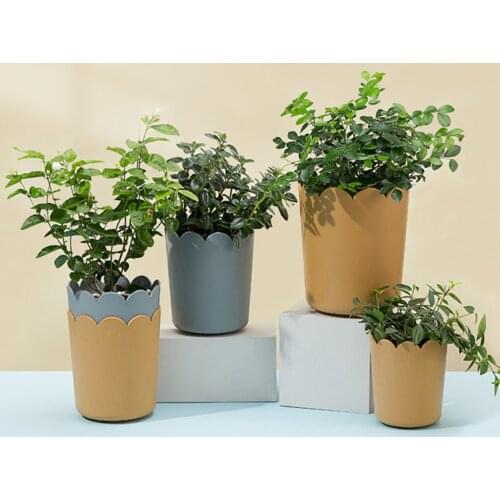 Household Balcony Plastic Hollowed-Out Flower Pot with Tray Plant Holder