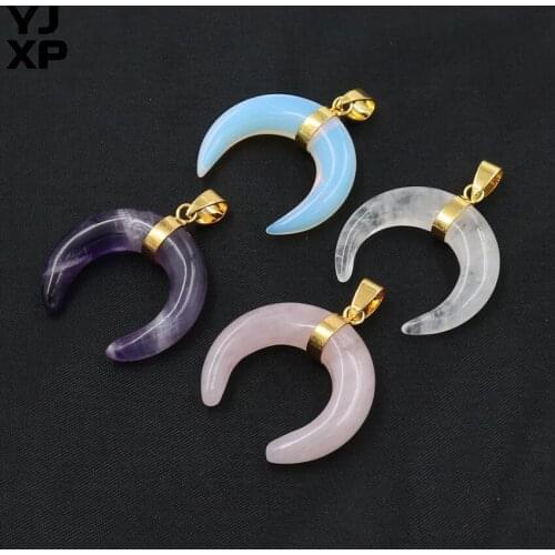 YJXP Wholesale 10pcs Natural Mixed Stone Crystal Crescent Moon Pendants For Women Men Reiki Healing Horn Shape Fashion Jewelry