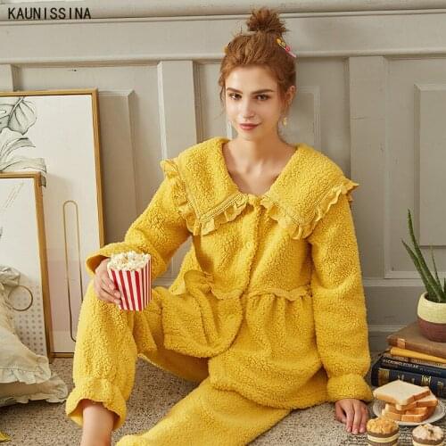 Winter Women Pajamas Sets Thicken Warm Lamb Velvet Nightwear Suits Sweet Doll Collar Pockets Buttons Pajama Female Warm Homewear