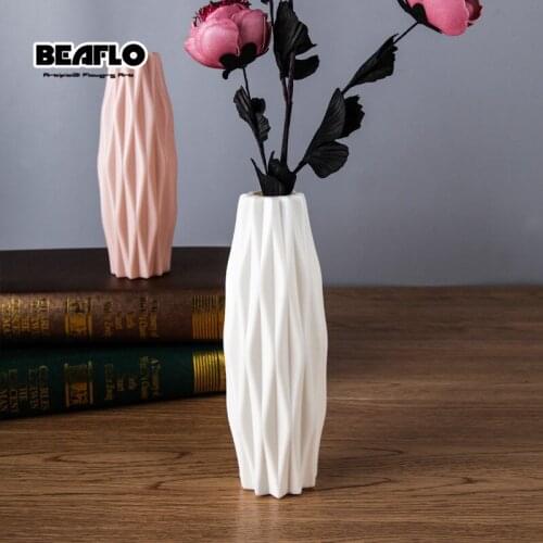 Unbreakable Nordic Flower Vase Decoration Home Imitation Ceramic Flower Pot Plastic Vases For Table Decoration Living Room