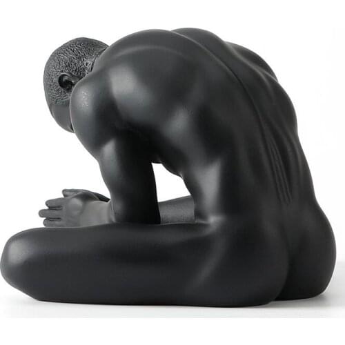 Resin creative body art Male sculpture birthday present decoration table decoration