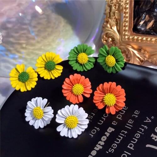 Daisy Flower Earrings Korean Style Cute Flower Stud Earrings For Women Fashion Sweet Earrings Femme Brinco Wholesale Jewelry
