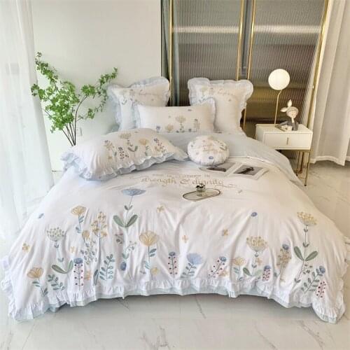 Luxury Princess Bedding Set 400TC Cotton Flowers Embroidery Ruffles Duvet Cover Set Quilt Cover Bed Comforter Set Fitted Sheet