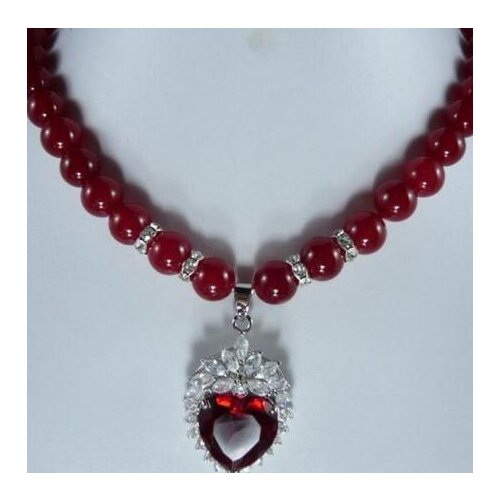 Pretty 8mm Red jade + Crystal Pendant Necklace 18 "