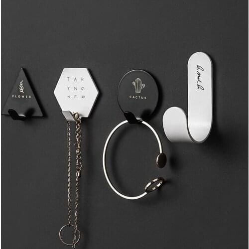 Nordic home creative geometric iron art small hook viscose hook link smooth and delicate non-porous bathroom seamless hook