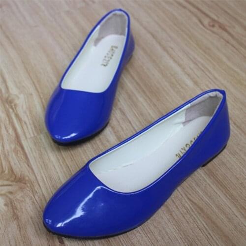 Women Flat Shoes Shallow Loafers Casual Candy Colors Patent Leather Big Size 35-42 Pointed Toe Slip On Lightweight Summer Autumn