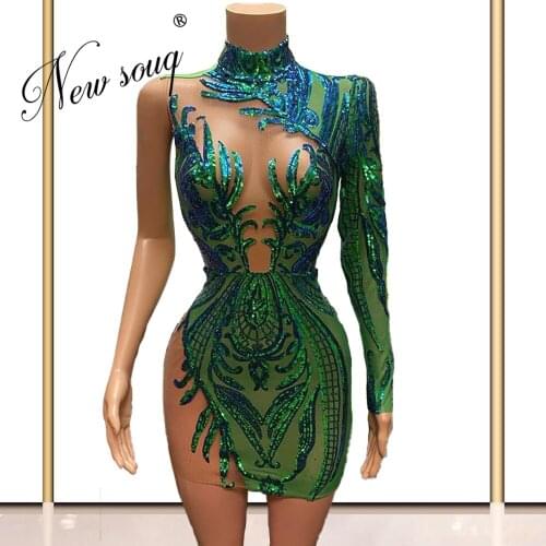 Sexy Green Sequins Short Cocktail Mermaid Celebrity Dresses Robe De Soiree Illusion Prom Dress New 2021 Arabic Women Party Gowns
