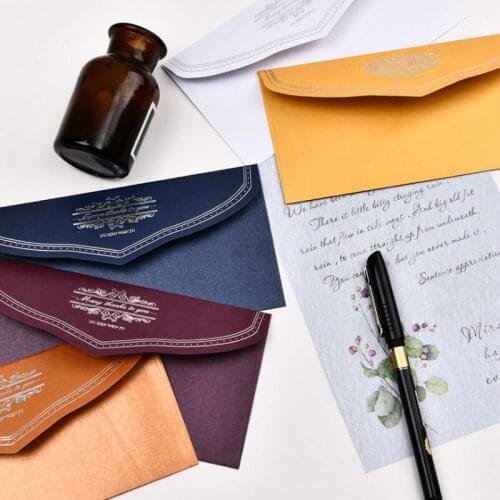 5Pcs/set European Elegant Hot Stamping Kraft paper envelopes Kawaii School Supplies Envelope for Wedding Letter Invitation