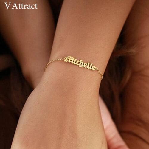 V Attract Kids Names Pulseira Personalized Jewelry Gold Old English Name Bracelets For Women Bridesmaid Gift Nameplate Hand Link