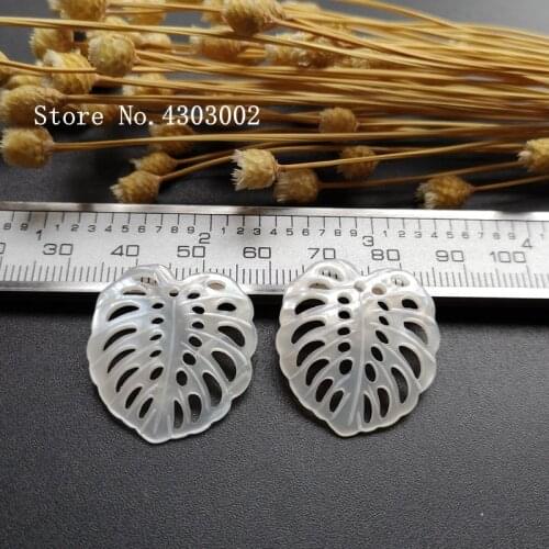 50pcs/lot 24x26mm 100% Natural white Leaf Mother Of Pearl Shell for DIY Jewerly Hollow Leaf MOP for Earrings